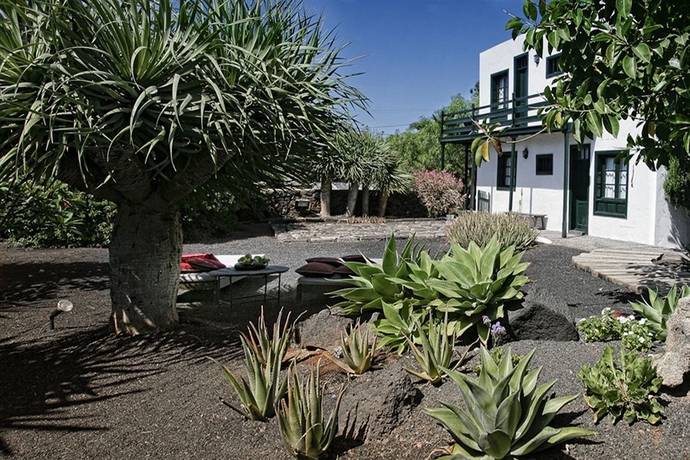 Imagen de los exteriores del Hotel Rural Caserío De Mozaga. Foto 12