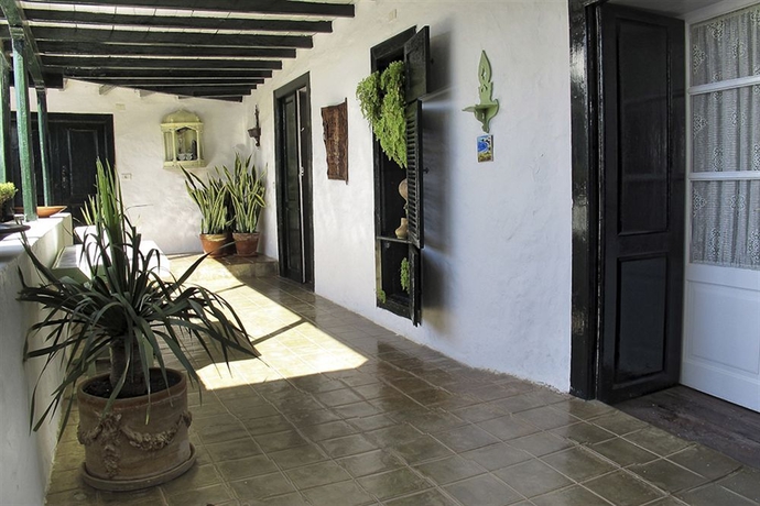 Imagen de los exteriores del Hotel Rural Caserío De Mozaga. Foto 13