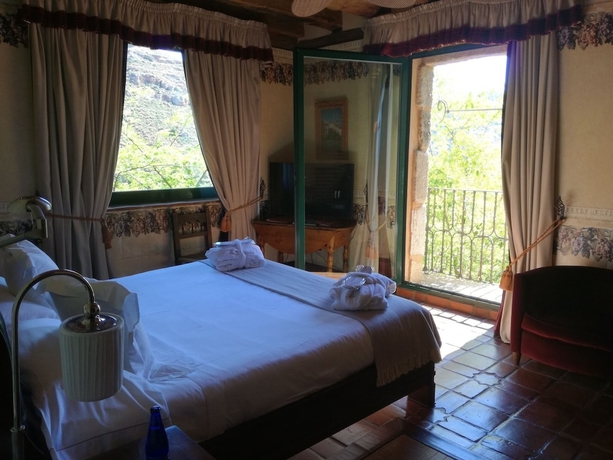 Imagen de la habitación del Hotel Rural Castillo De Somaén. Foto 3