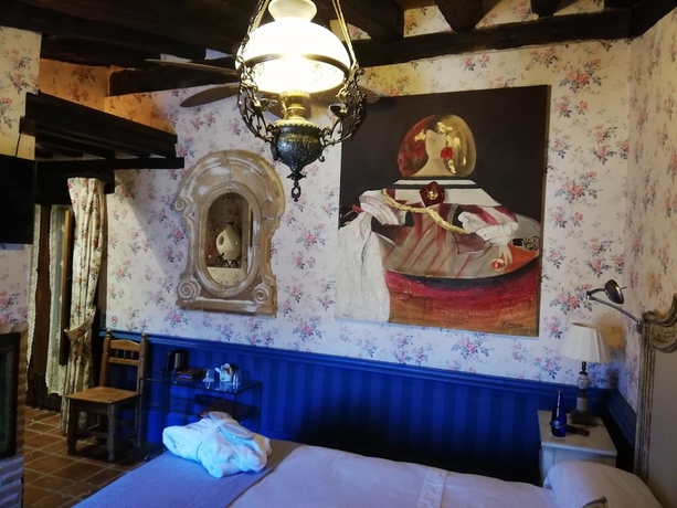Imagen de la habitación del Hotel Rural Castillo De Somaén. Foto 17