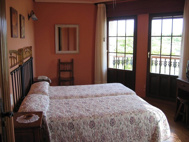 Imagen de la habitación del Hotel Rural Centro De Turismo Rural Lajafriz. Foto 6