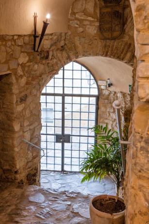 Imagen de los interiores del Hotel Rural Complejo Tur&iacute;stico Tugasa Castillo De Castellar. Foto 30