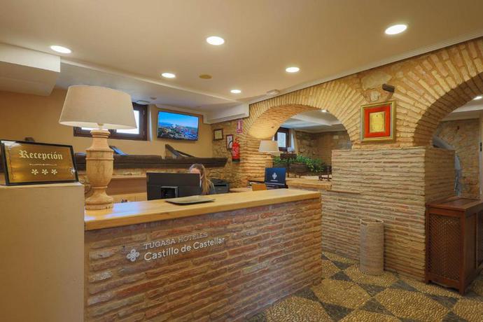 Imagen de los interiores del Hotel Rural Complejo Tur&iacute;stico Tugasa Castillo De Castellar. Foto 33