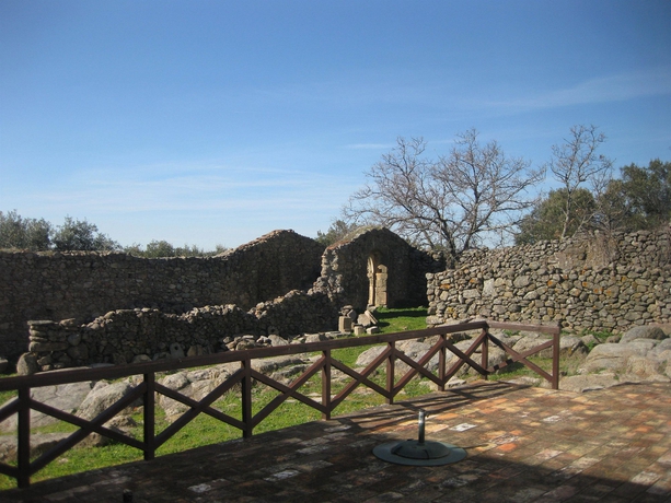 Imagen de los exteriores del Hotel Rural Convento Da Provenca. Foto 4