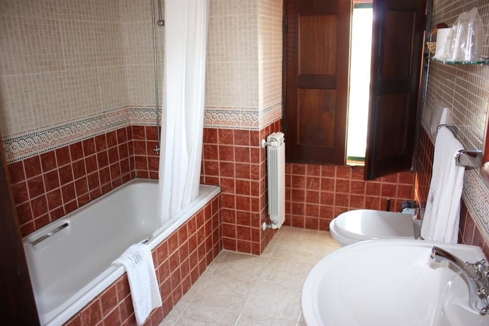 Imagen de la habitación del Hotel Rural Convento Nossa Senhora Do Carmo. Foto 9