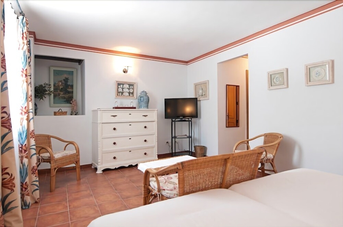Imagen de la habitación del Hotel Rural Cortijo San Ignacio. Foto 9