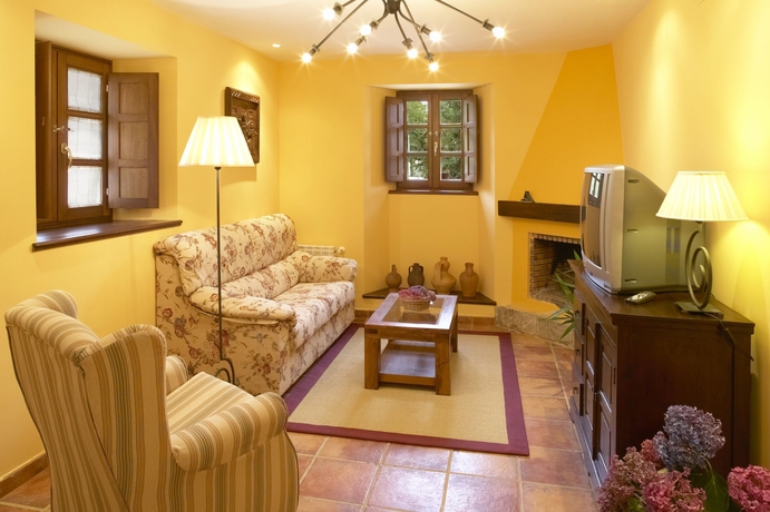 Imagen de los interiores del Hotel Rural Coviella. Foto 10