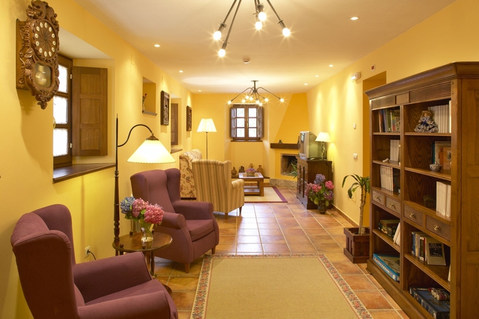 Imagen de los interiores del Hotel Rural Coviella. Foto 11