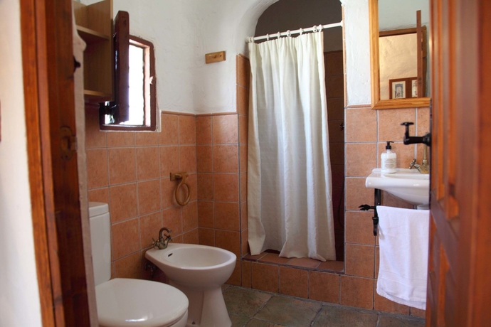 Imagen de la habitación del Hotel Rural Cuevas La Atalaya. Foto 6