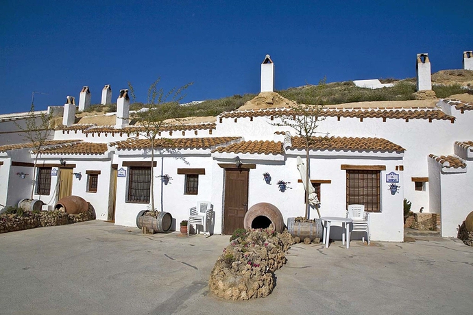 Imagen de los exteriores del Hotel Rural Cuevas La Atalaya. Foto 12