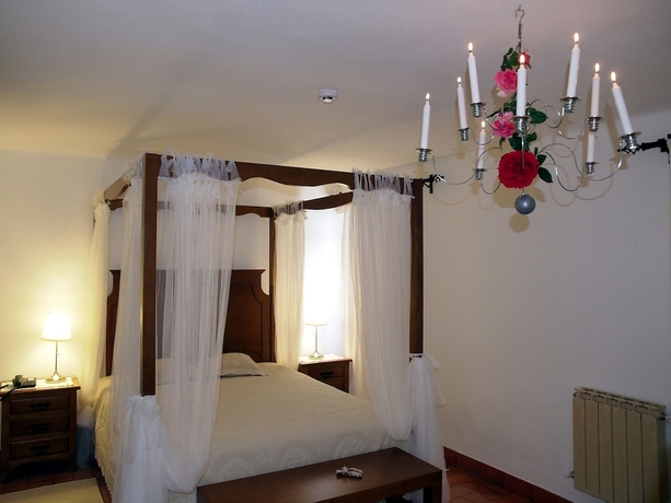 Imagen de la habitación del Hotel Rural Dom Dinis Marvão. Foto 4