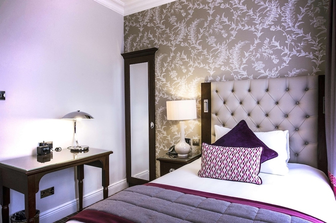 Imagen de la habitación del Hotel Rural Doubletree By Hilton Cheltenham. Foto 9