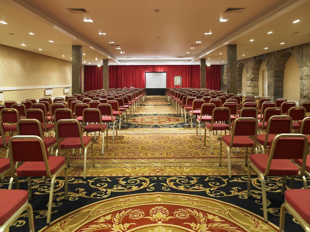Imagen de los interiores del Hotel Rural Doubletree By Hilton Harrogate Majestic and Spa. Foto 4