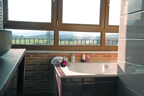 Imagen de la habitación del Hotel Rural El Balc&oacute;n De Montija. Foto 4