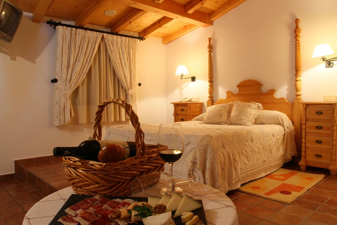 Imagen de la habitación del Hotel Rural El Curro. Foto 7