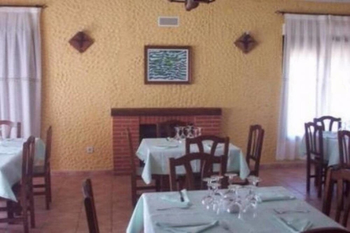 Imagen del bar/restaurante del Hotel Rural El Joyo. Foto 7