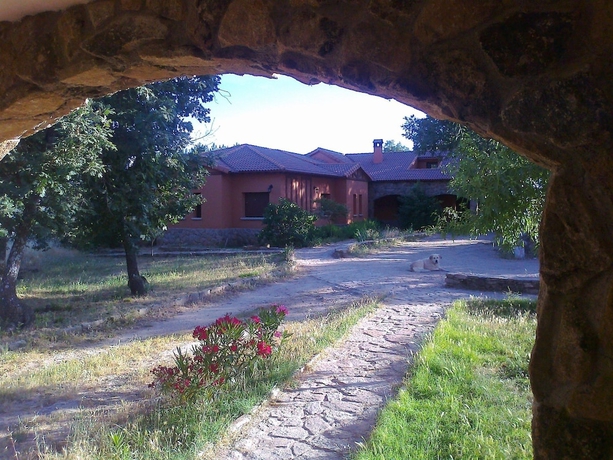 Imagen de los exteriores del Hotel Rural El Joyo. Foto 16