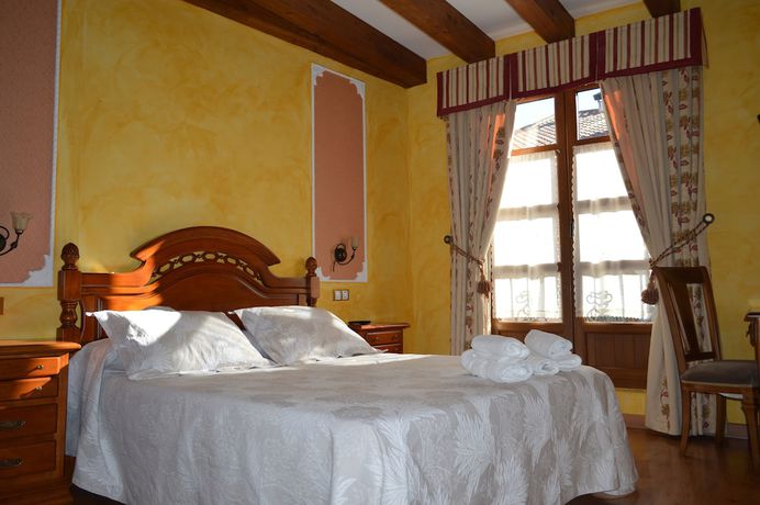 Imagen de la habitación del Hotel Rural El Marqu&eacute;s, Saldana. Foto 3