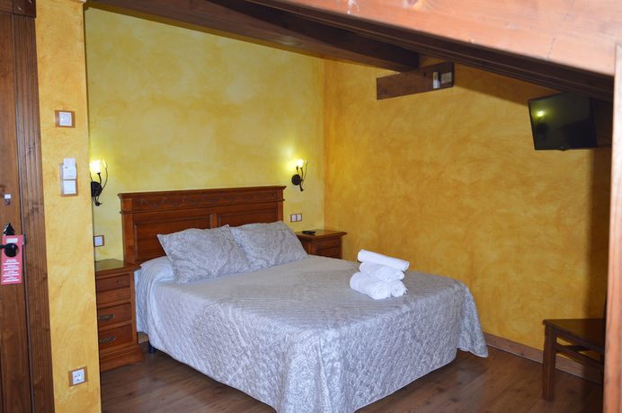Imagen de la habitación del Hotel Rural El Marqu&eacute;s, Saldana. Foto 12