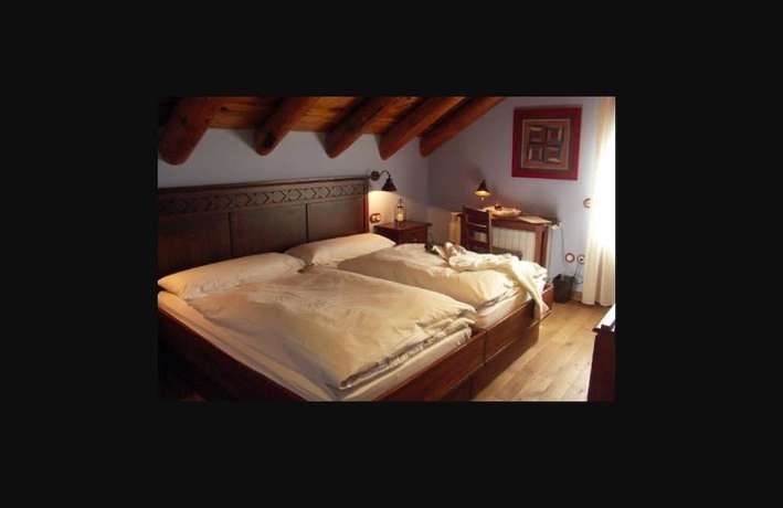 Imagen de la habitación del Hotel Rural El Mirador De Los Pirineos. Foto 4