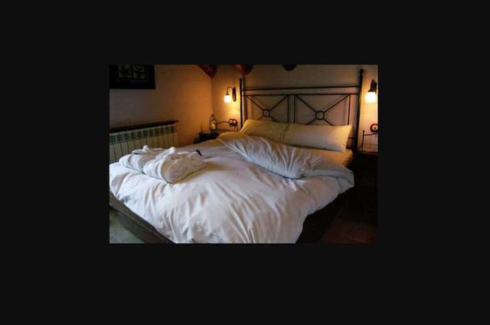 Imagen de la habitación del Hotel Rural El Mirador De Los Pirineos. Foto 5