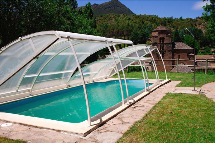 Imagen de la piscina del Hotel Rural El Mirador De Los Pirineos. Foto 15