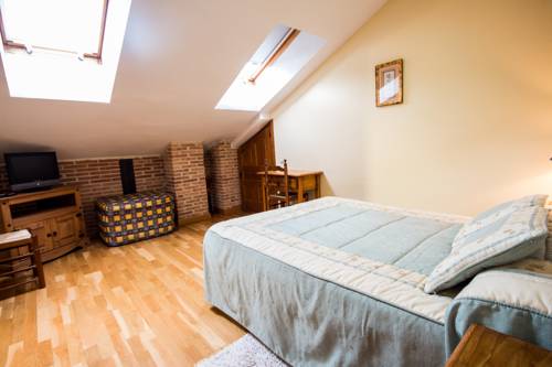 Imagen de la habitación del Hotel Rural El Paraiso de Gredos. Foto 3
