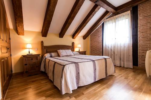 Imagen de la habitación del Hotel Rural El Paraiso de Gredos. Foto 4