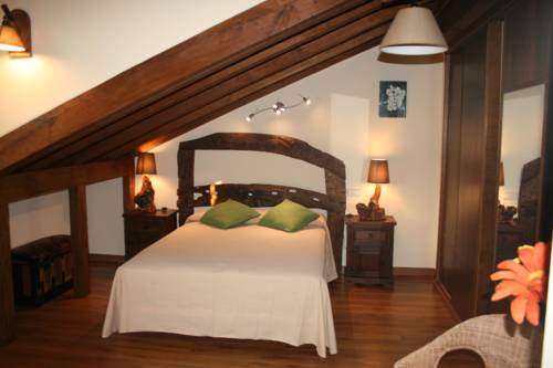 Imagen de la habitación del Hotel Rural El Quesar de Gamoneo. Foto 5