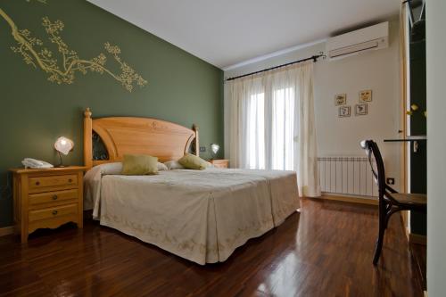 Imagen de la habitación del Hotel Rural El Rinconcito de Gredos. Foto 3