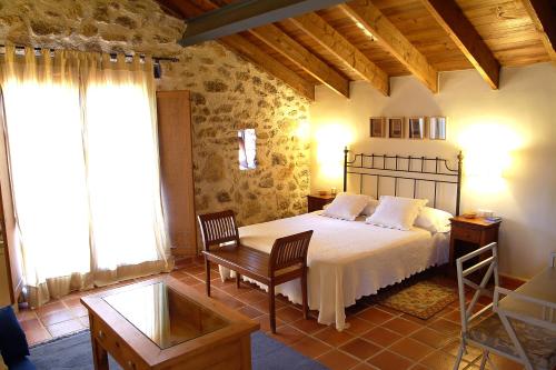 Imagen de la habitación del Hotel Rural El Turcal. Foto 8