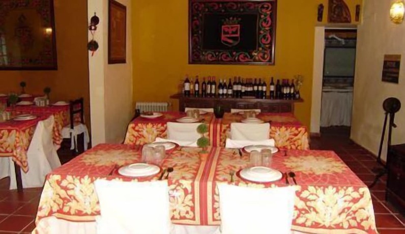Imagen del bar/restaurante del Hotel Rural El Vaqueril. Foto 2