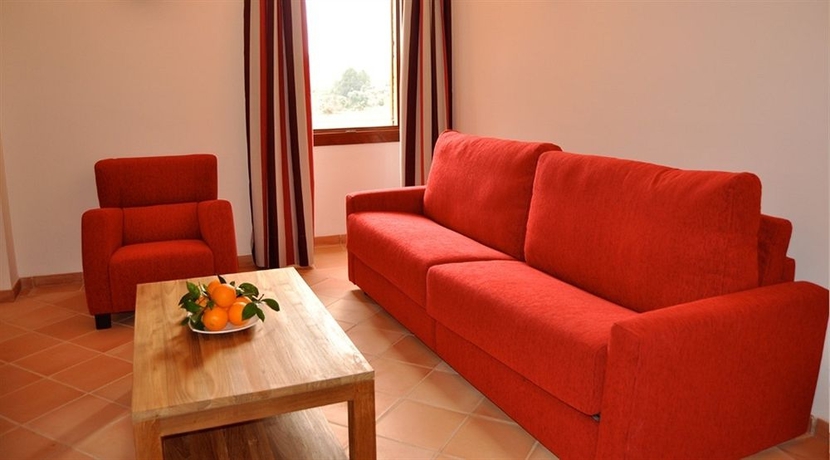 Imagen de los interiores del Hotel Rural Es Riquers. Foto 9