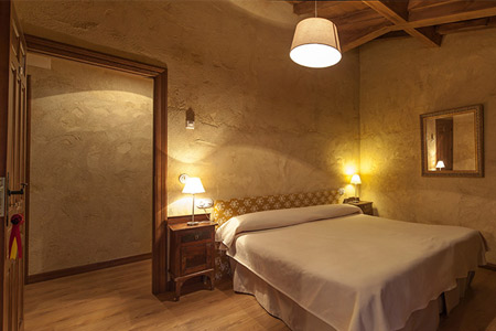 Imagen de la habitación del Hotel Rural Faenas Camperas. Foto 5