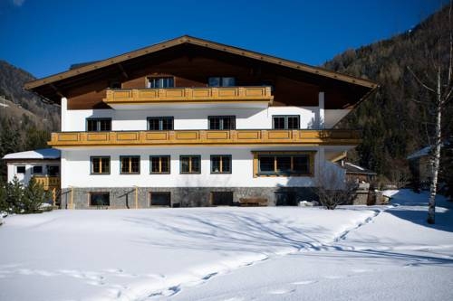 Imagen de los interiores del Hotel Rural Ferienhaus Alpina. Foto 6