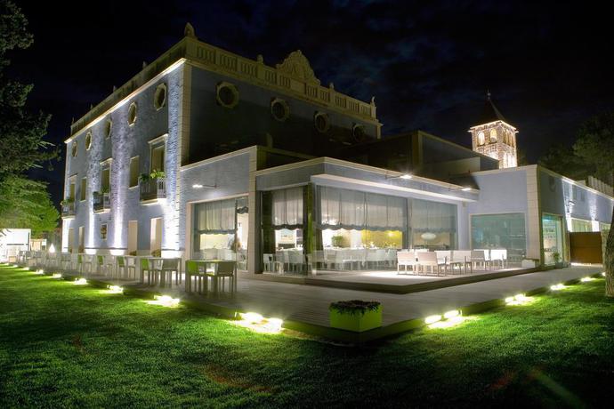 Imagen de los exteriores del Hotel Rural Ferrero. Foto 14