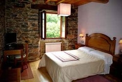 Imagen de la habitación del Hotel Rural Finca O Bizarro. Foto 3