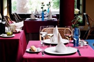 Imagen del bar/restaurante del Hotel Rural Finca de las Salinas. Foto 11