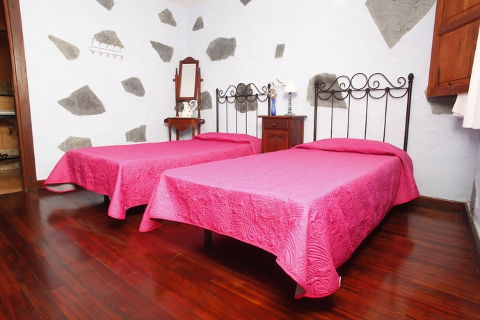 Imagen de la habitación del Hotel Rural Fonda Central. Foto 8