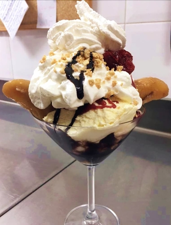 Imagen del bar/restaurante del Hotel Rural Galera, Galera. Foto 8