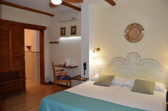 Imagen de la habitación del Hotel Rural Garahotel. Foto 14