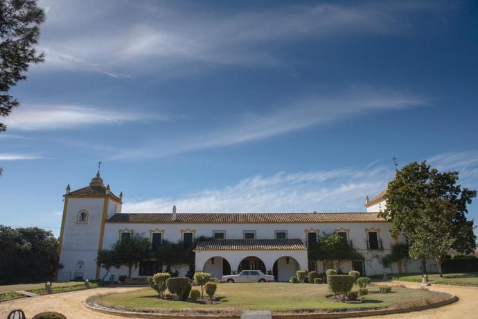 Imagen de los exteriores del Hotel Rural Hacienda El Rosalejo. Foto 7