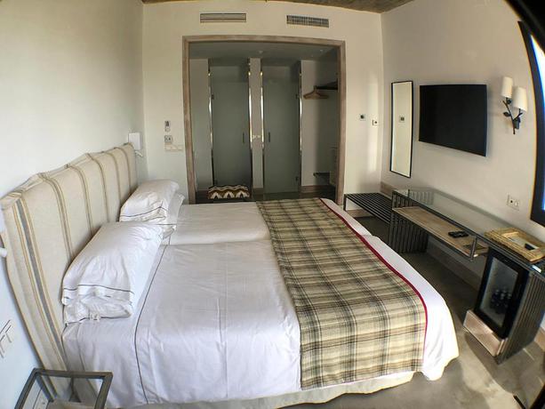 Imagen de la habitación del Hotel Rural Hacienda El Rosalejo. Foto 4