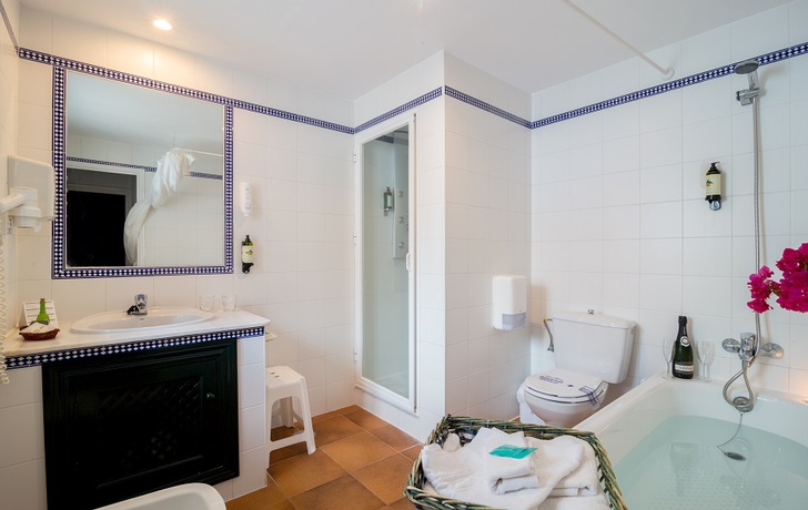 Imagen de la habitación del Hotel Rural Hacienda El Santiscal - Adults Only. Foto 12