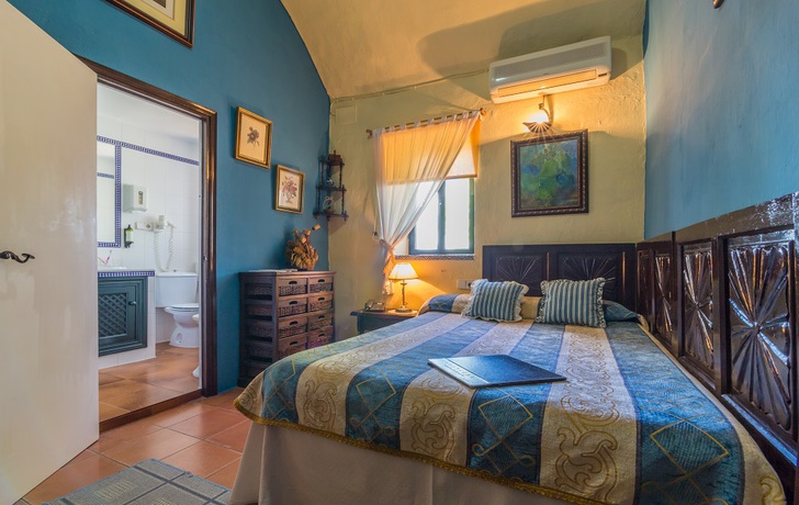 Imagen de la habitación del Hotel Rural Hacienda El Santiscal. Foto 14