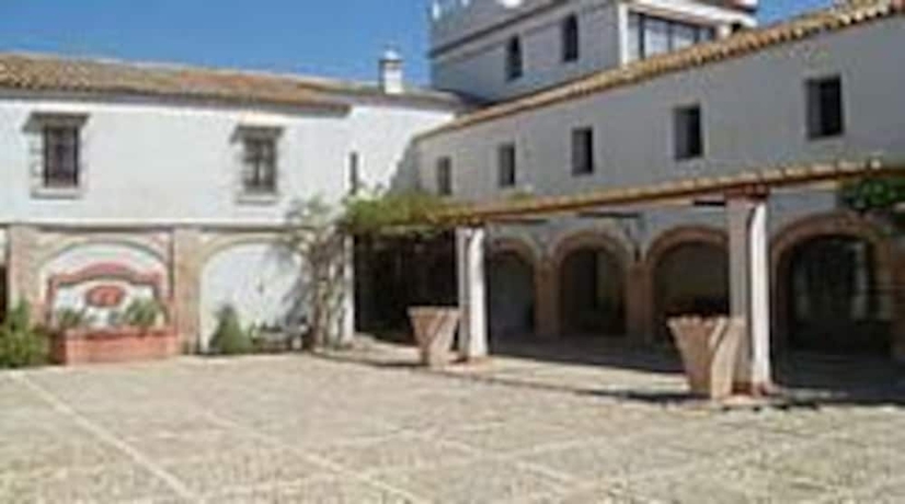 Imagen de los exteriores del Hotel Rural Hacienda Los Jinetes. Foto 16