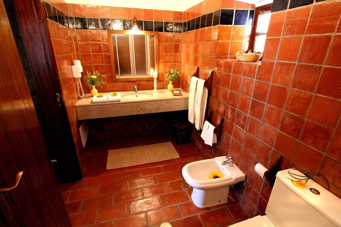 Imagen de la habitación del Hotel Rural Herdade Da Corte. Foto 8