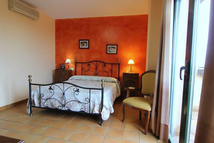 Imagen de la habitación del Hotel Rural Hojaranzos. Foto 12