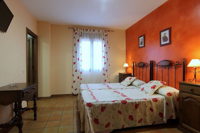 Imagen de la habitación del Hotel Rural Hojaranzos. Foto 15