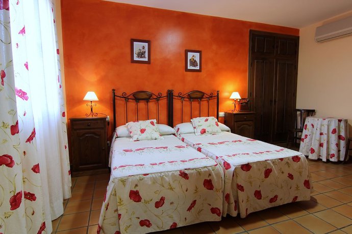 Imagen de la habitación del Hotel Rural Hojaranzos. Foto 16